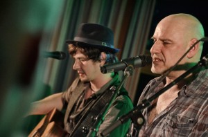 Norman Keil und Kai Wingenfelder auf dem Konzert in der Jugendherberge Lingen (Foto: Johanna Peek)